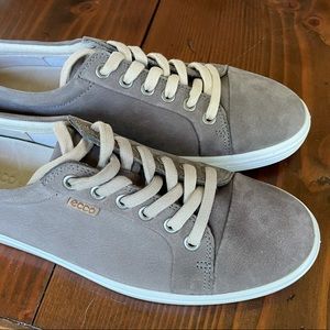 Ecco Soft 7 sneaker size 39 Soft Gray leather.